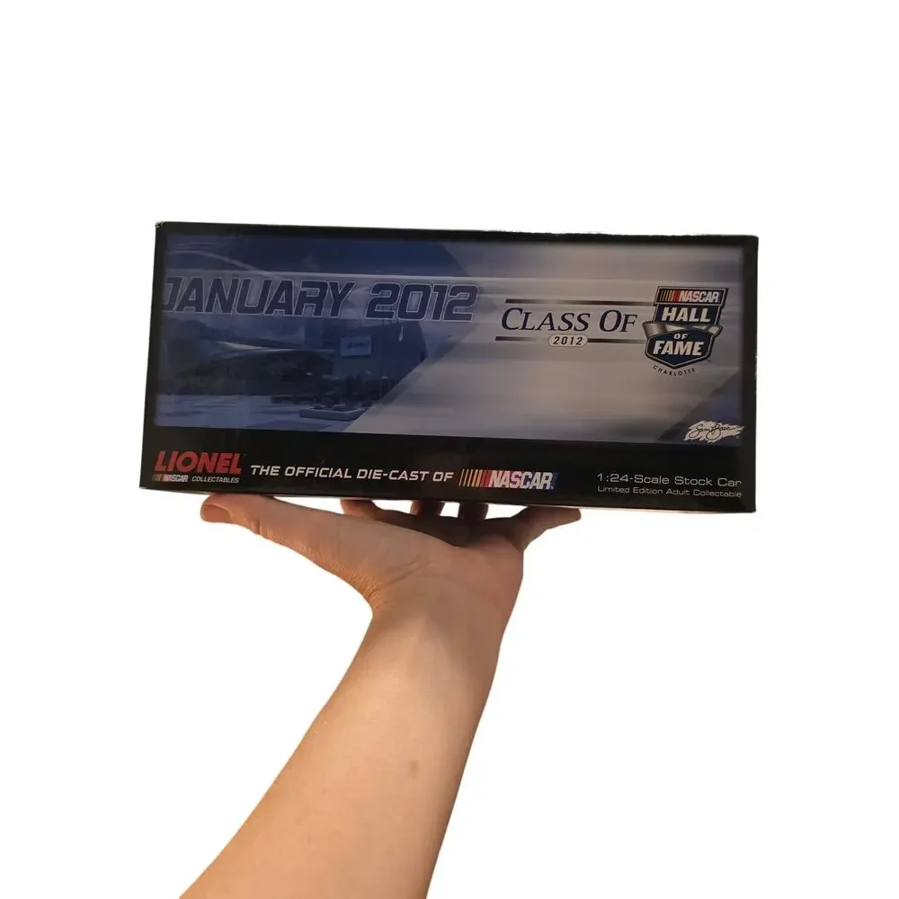 Cale Yarborough #12 NASCAR Hall of Fame 2012 Flashcoat 1:24 Diecast 1/439